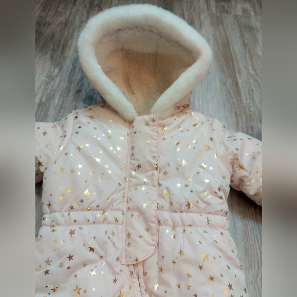The Children's Place Baby Girls Snowsuit Winter infant Gold Foil Stars Pink 3-6m - Picture 4 of 8